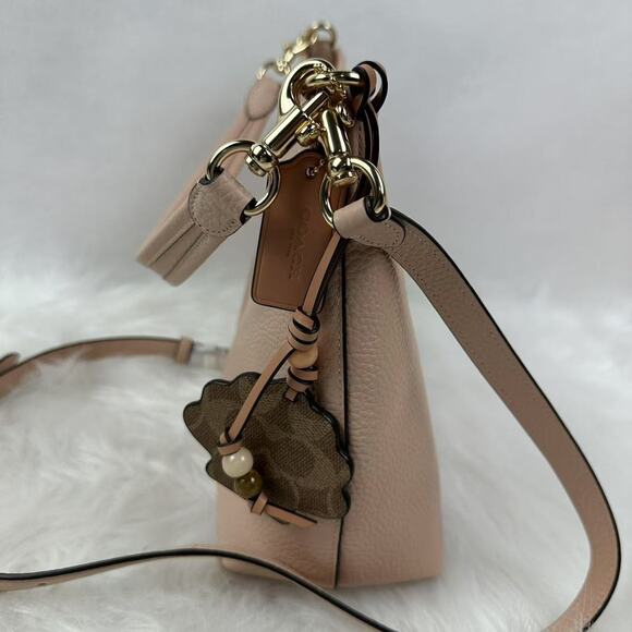 Coach Laurel Shoulder Bag Crossbody With Shell Charm In Gold/Cream/Tan CBH81 NWT - Picture 3 of 9